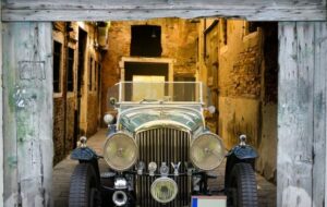Image of 1929 Bentley - read more