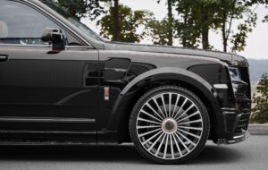 Image of 2022 Rolls Royce Cullinan - read more